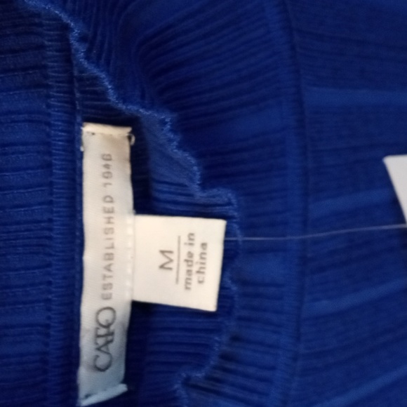 Cato size medium mock turtleneck. - Picture 4 of 8